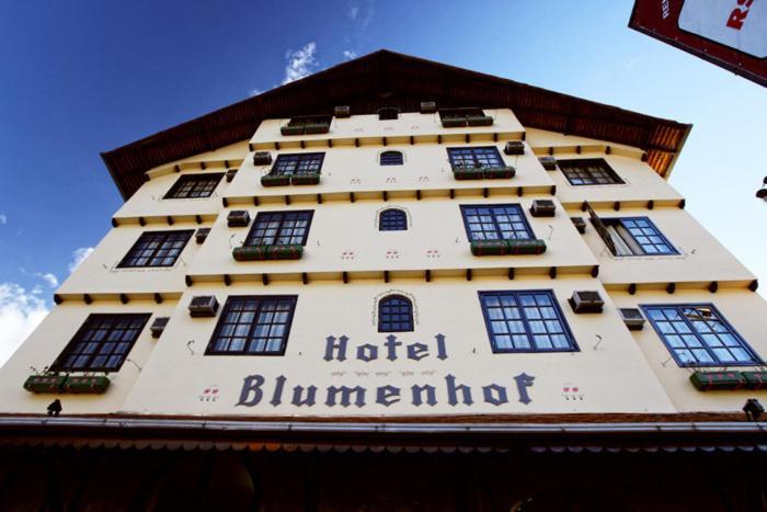 Hotel Blumenhof Блуменау Екстериор снимка